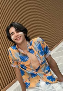 jeffsatur-012-Dazzling Jeff Satur